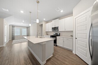 Building Photo - 14155 Greystone Ter St