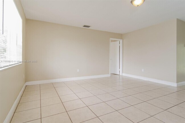 Foto del edificio - 2921 N 74th Way