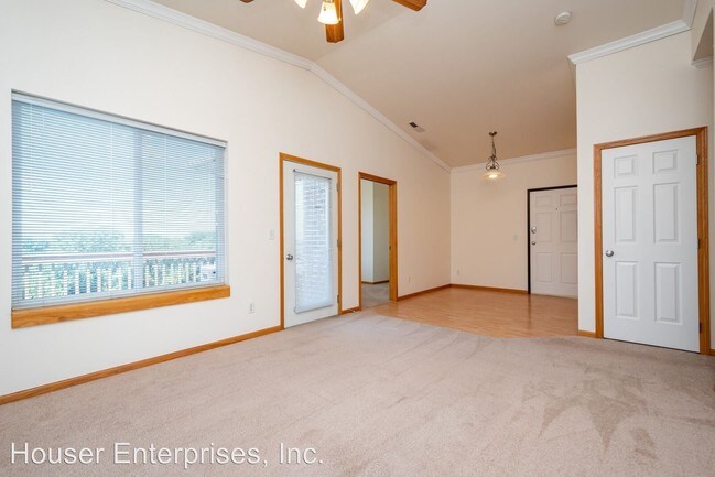 Building Photo - 26 Redtail Bend