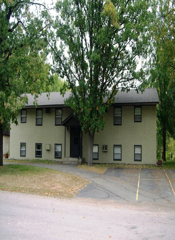 702 3rd St S, Princeton, MN 55371 Apartments in Princeton, MN