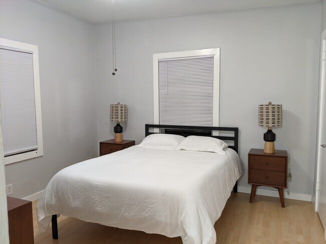 Building Photo - 1650 Jackson St