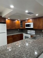 Building Photo - 9010 SW 125th Ave