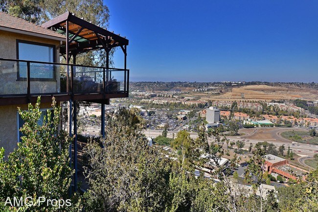Building Photo - 4748 Panorama Dr