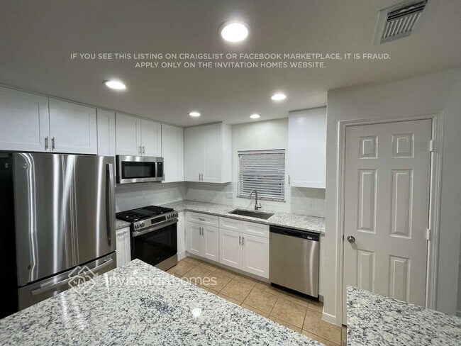 Foto del edificio - 16523 Bristle Creek Dr