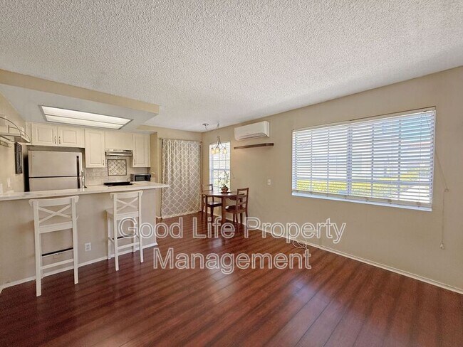 Foto del edificio - 770 Eastshore Terrace