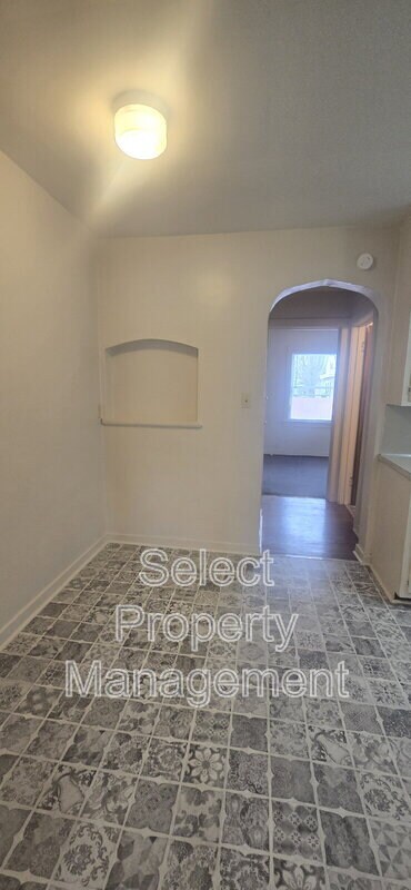 Foto del edificio - 1033 Edgewater Ave