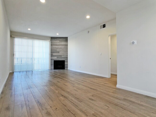 Building Photo - 1525 Selby Ave