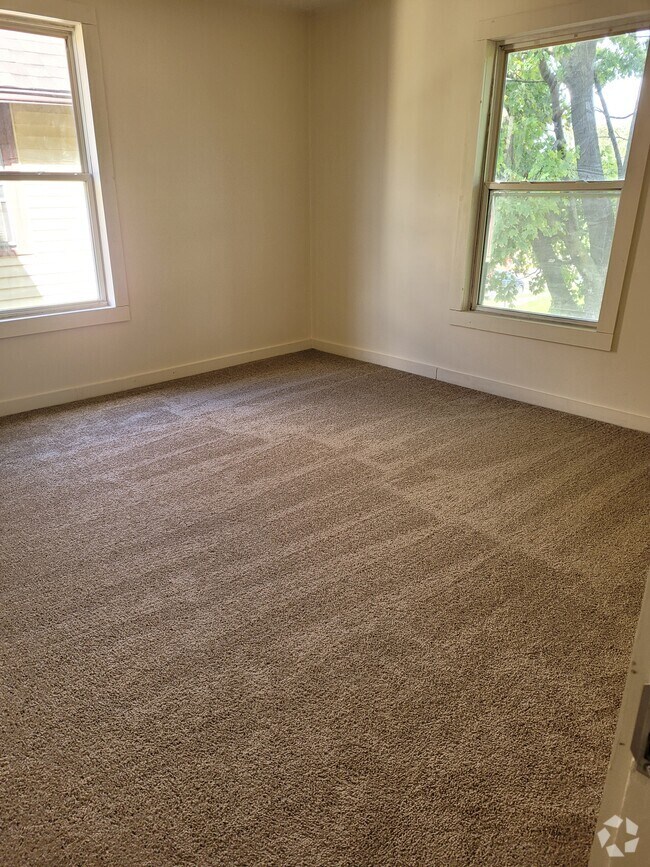 Fulton Parkside Apartments under 900 Canton, OH 1 Rentals