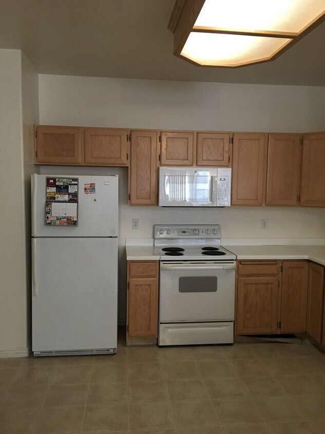 Building Photo - 234