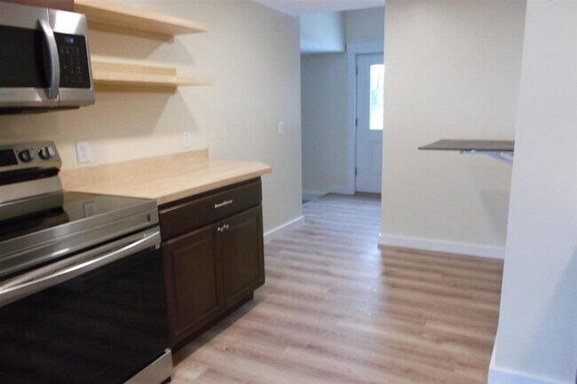 Foto del edificio - 104 Maple Park