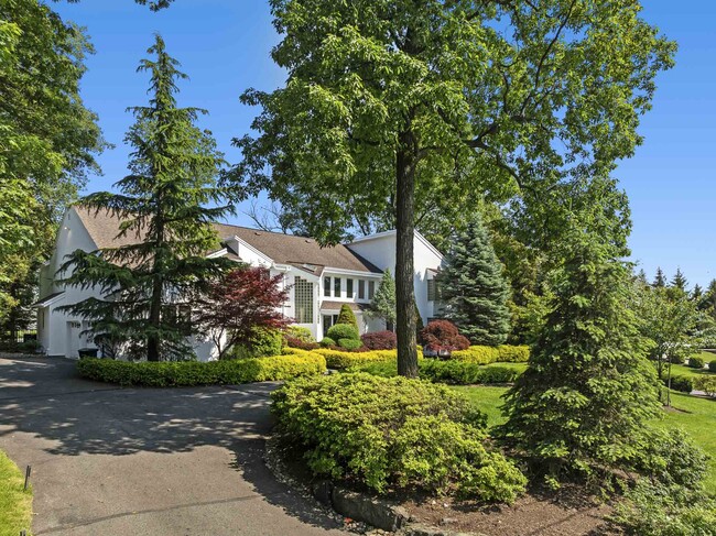 Foto del edificio - 172 Truman Dr