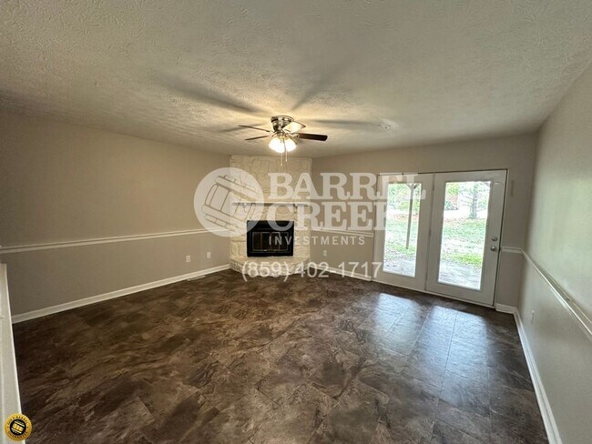 Foto del edificio - 2-Bed 1.5-Bath Townhome