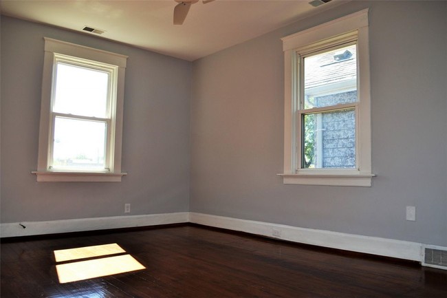 Building Photo - 3117 Minot Avenue - 2