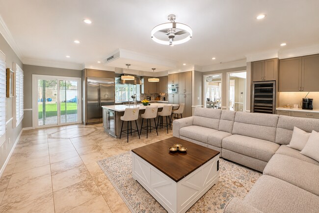 Building Photo - Furnished 4BR + Office | Putting Green Yard