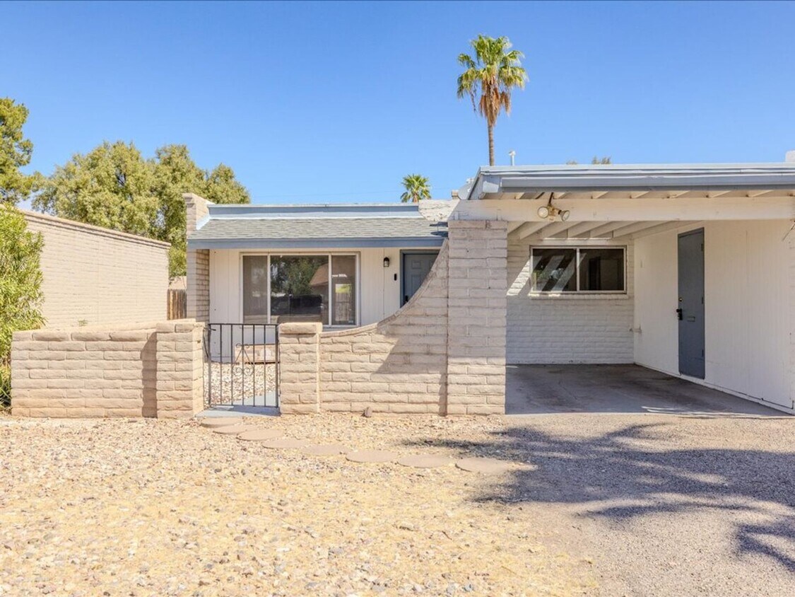 Primary Photo - 2 Bedroom 2 Bathroom