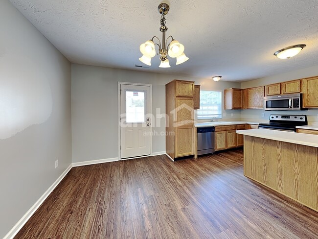 Building Photo - 5956 Crosscut Ln