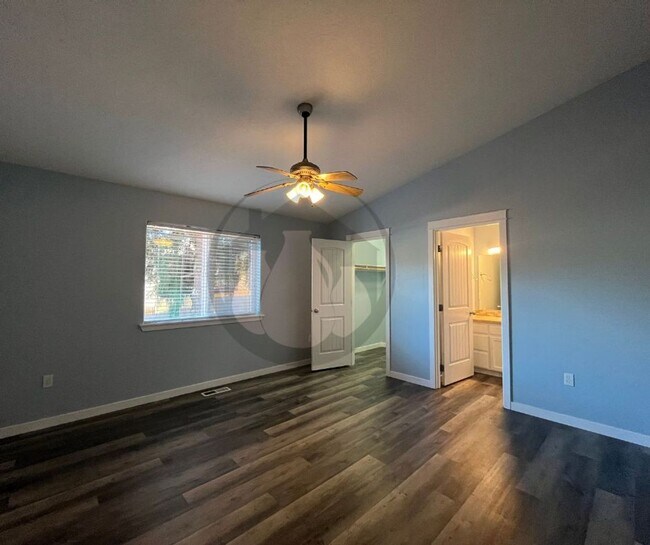 Foto del edificio - Single Level House- SE Salem