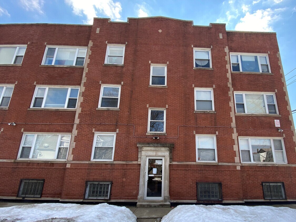 Primary Photo - 4107 W Iowa St