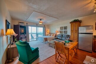 Building Photo - 355 Kalanianaole St