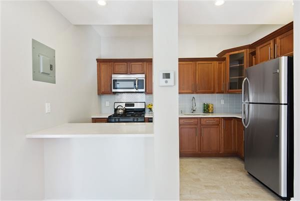 Building Photo - 555 Eastern Parkway