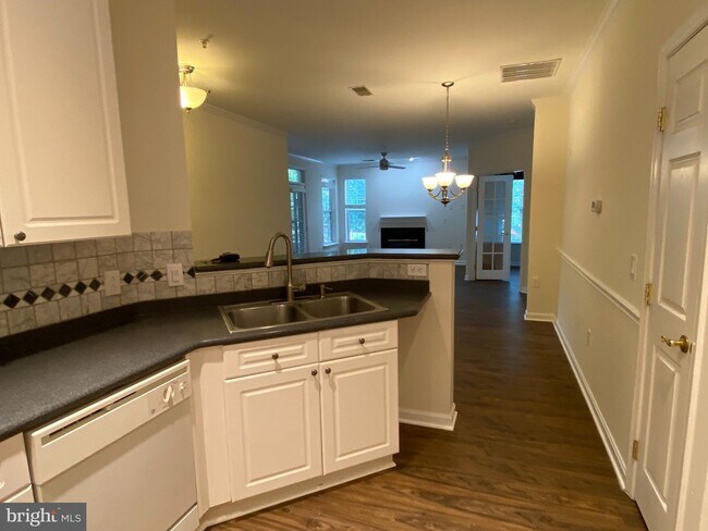 Building Photo - 4300E Cannon Ridge Ct