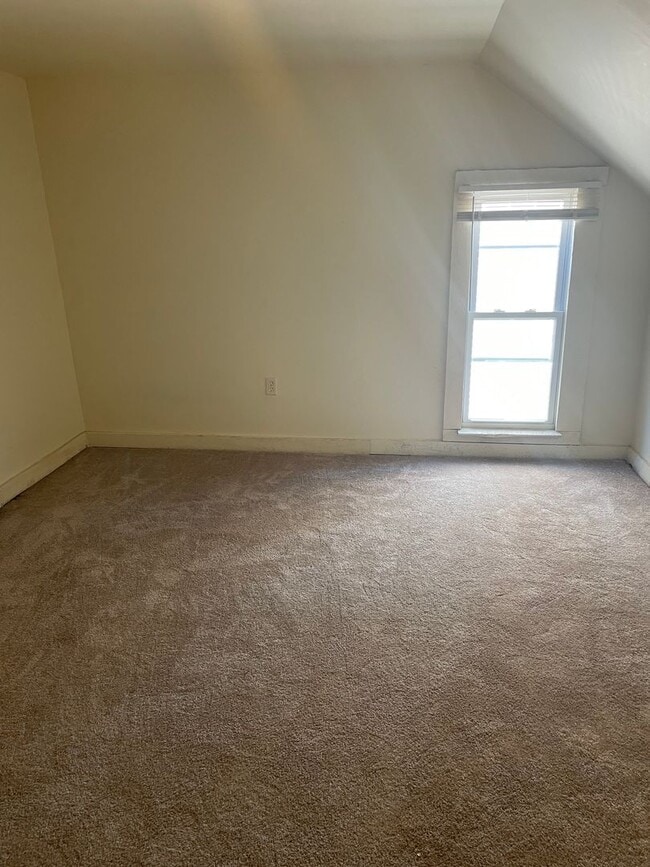 Building Photo - Steelton PA- 3 Bedroom Apartment