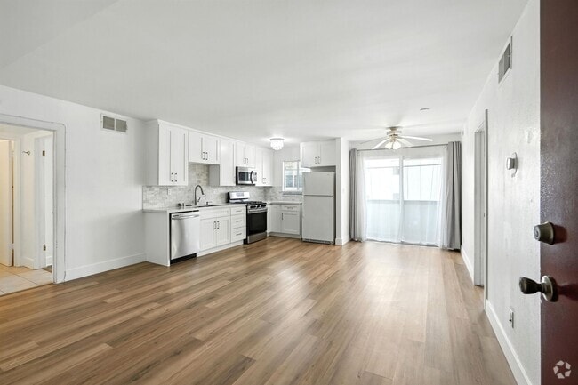 Building Photo - 18530 Hatteras St
