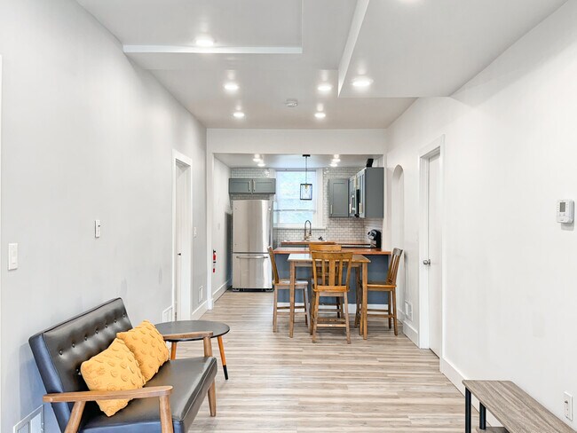 Foto del edificio - 5845 Phillips Ave