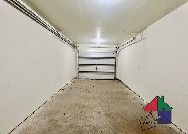 Photo - Spacious Milton 3 Bedroom - Pet Friendly! House