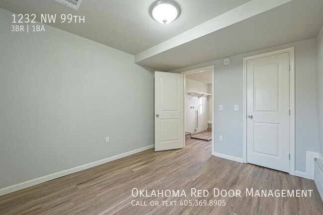 Foto del edificio - 1232 NW 99th St