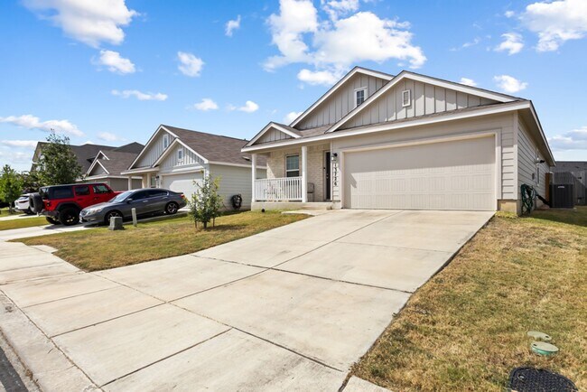 Building Photo - 13726 Locklear Way