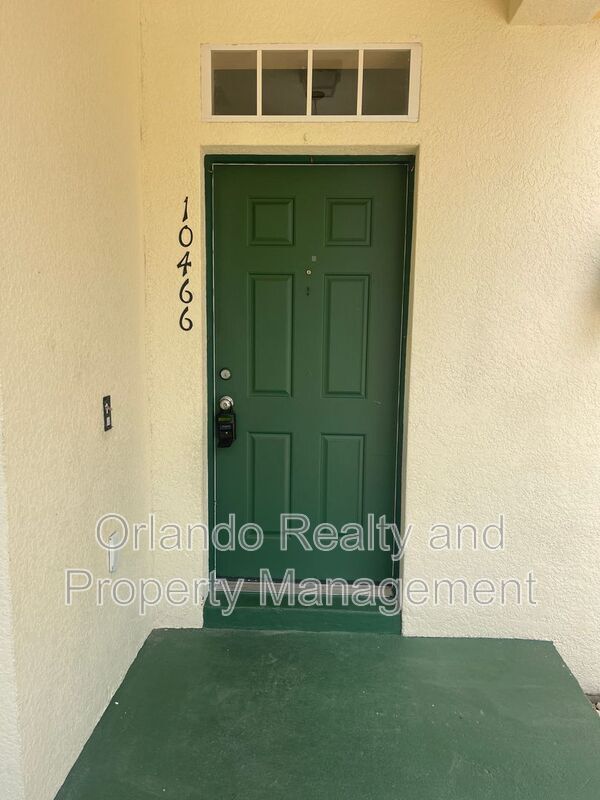 Building Photo - 10466 Eastpark Lake Drive
