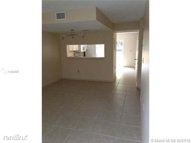 Foto del edificio - 2 br, 1.5 bath Condo - WATERVIEW CONDO