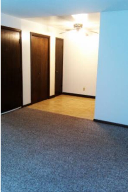 Foto del edificio - 5907 Spartan Dr