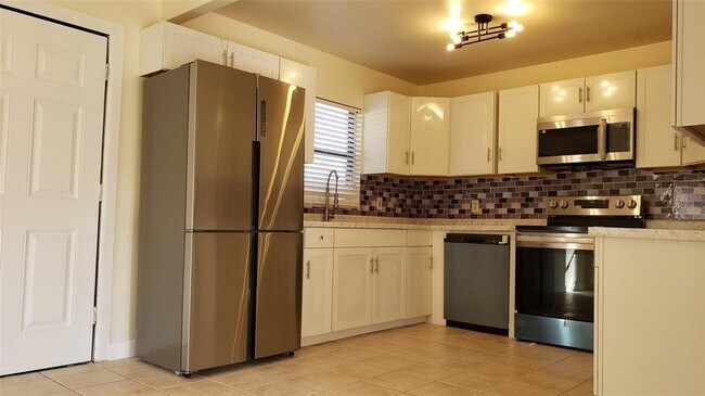 Foto del edificio - 415 Greenwich Ct