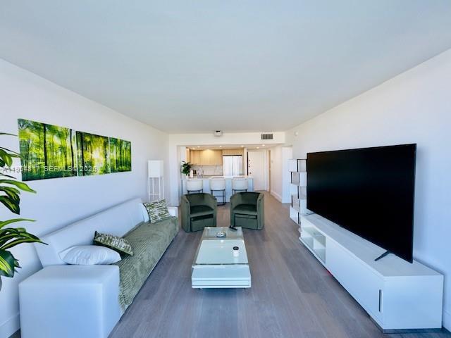 Building Photo - 5600 Collins Ave