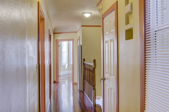 Building Photo - 435 Brazil Ave