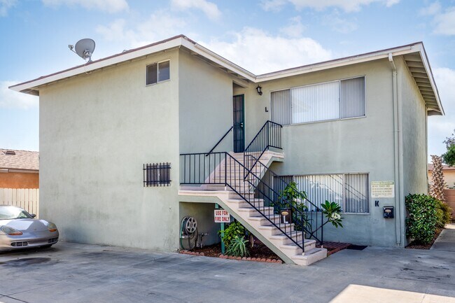 Foto del edificio - Denker Avenue Apartment Homes