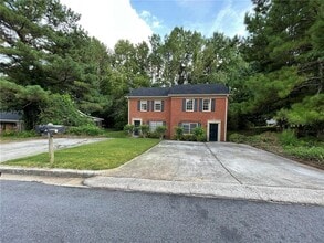 Building Photo - 1771 Southgate Way SE
