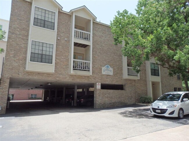 Foto del edificio - 715 W 22 1/2 St