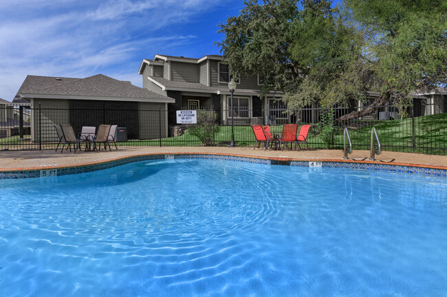 Foto del edificio - Townhomes at West Creek