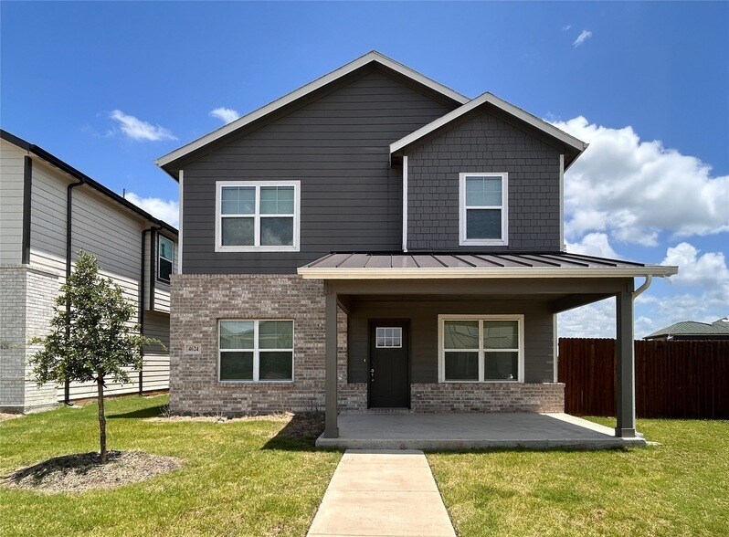 Foto principal - 4624 Goodsprings Ln
