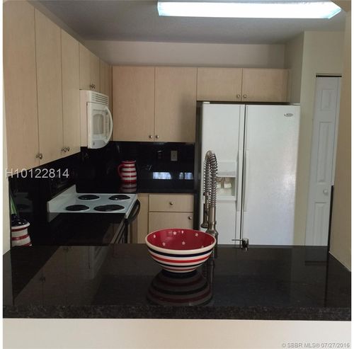 Foto del edificio - 2329 Mariner Ct