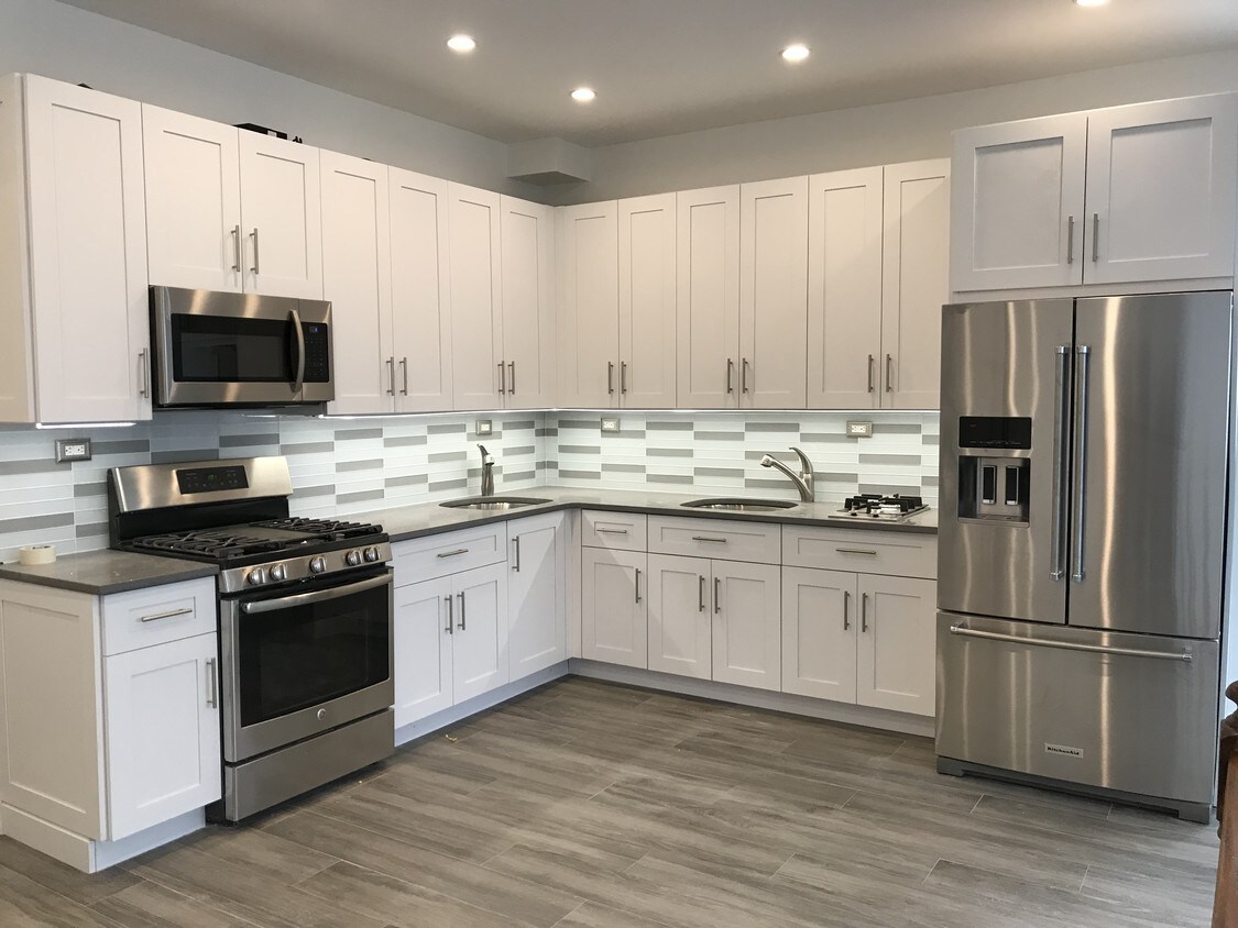 Foto principal - 561 Albany Ave