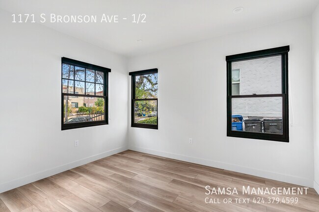 Foto del edificio - 1171 Bronson Ave