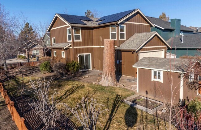 Foto del edificio - Welcome Home to Comfortable Bend Living