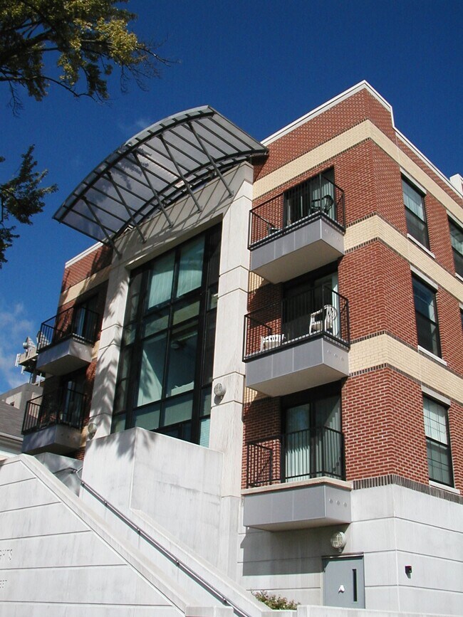 Foto del edificio - Pavilion Heights Apartments