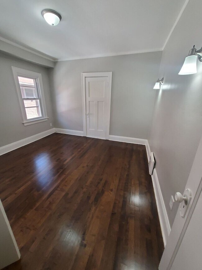 Foto del edificio - 2635-2637 N 48th St. (Duplex)