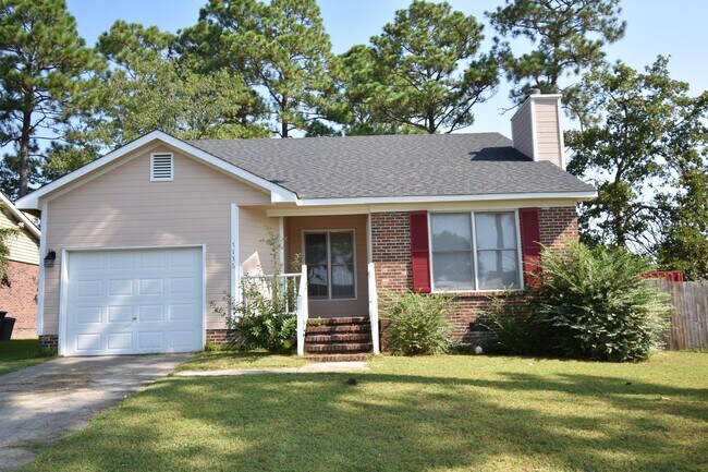 Foto del edificio - COMING SOON 3 Bedroom and 2 Bath Home (No Pets)