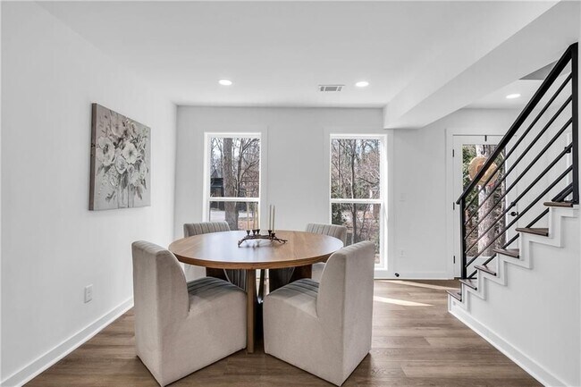 Foto del edificio - 3290 Ethan Dr